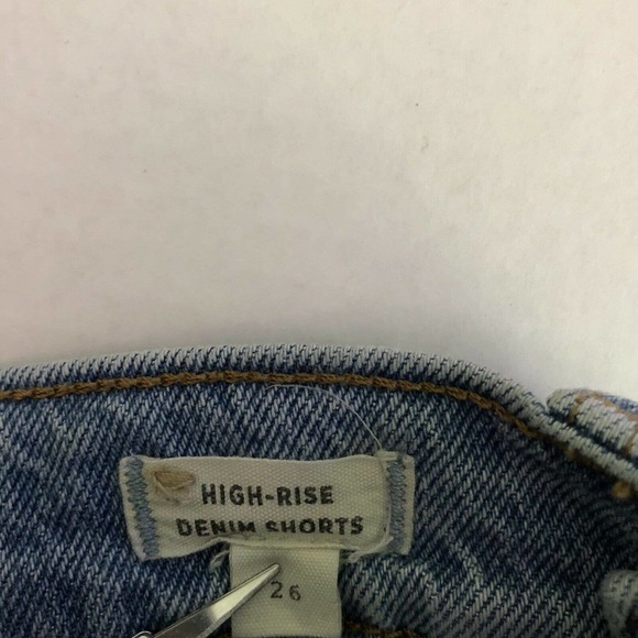 Madewell High Rise Denim Shorts Size 26 Raw Hem - Picture 8 of 9